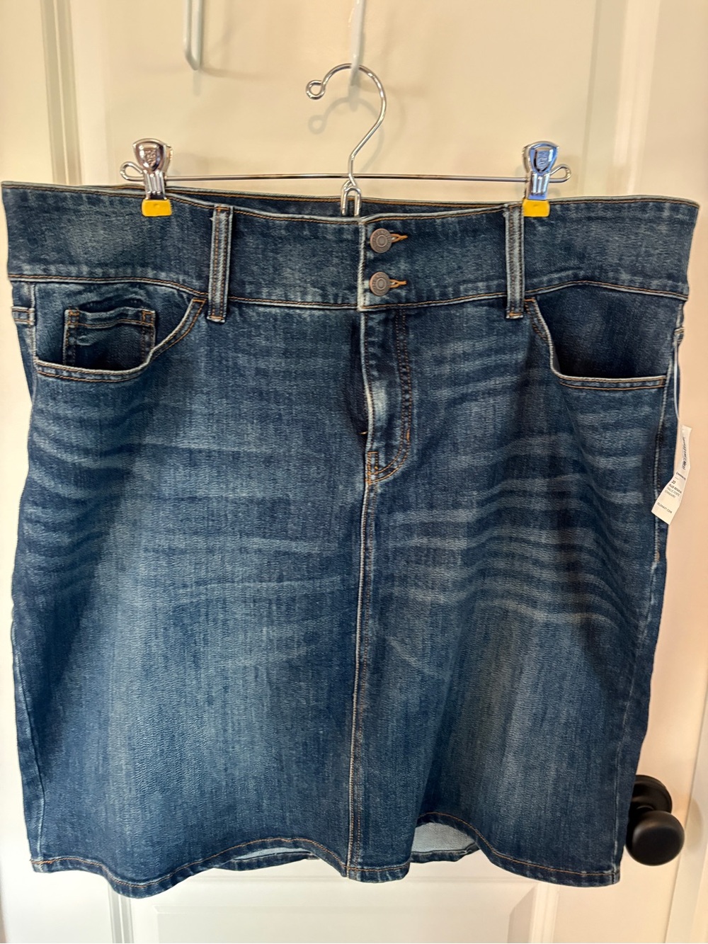 Old Navy Blue Denim Skirt with Double Button Waist. Size 20